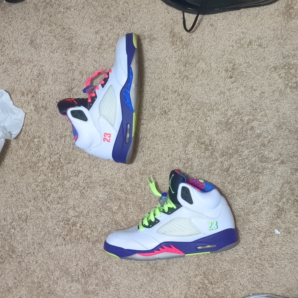 Shoes - Picture 2 of 4